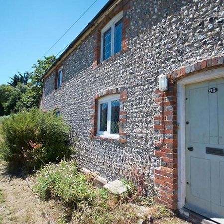 Wish Cottage Ratton Экстерьер фото