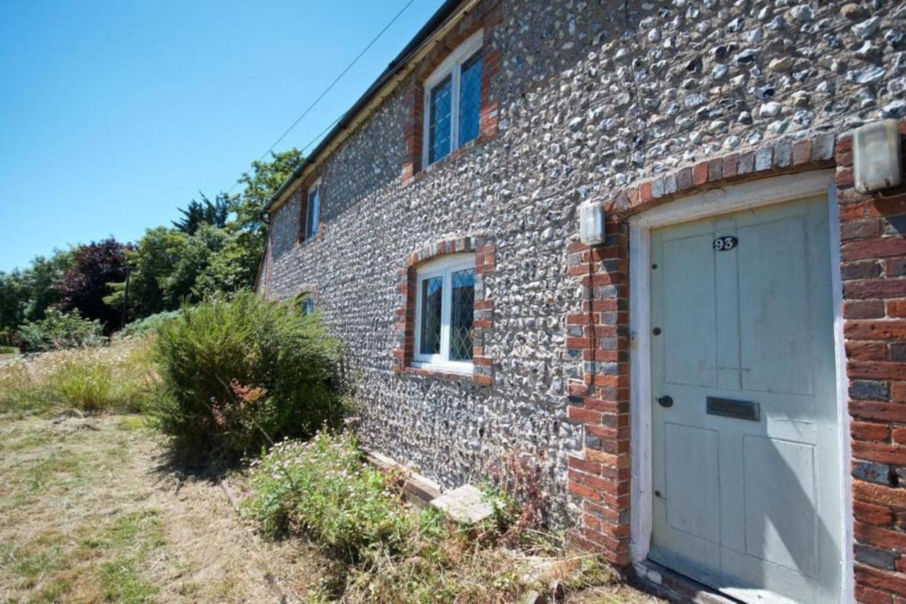 Wish Cottage Ratton Экстерьер фото
